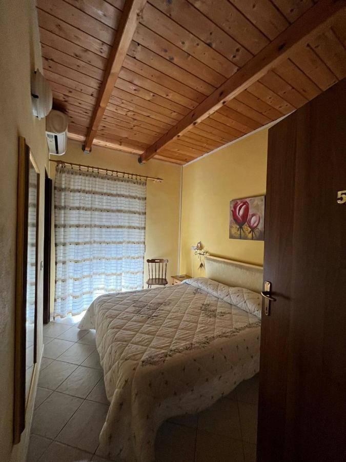 Agriturismo La Cantina Baratili San Pietro Esterno foto