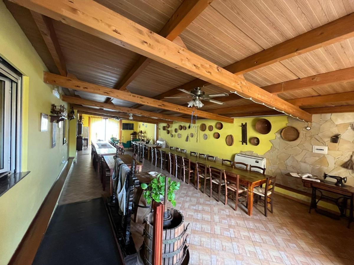 Agriturismo La Cantina Baratili San Pietro Esterno foto